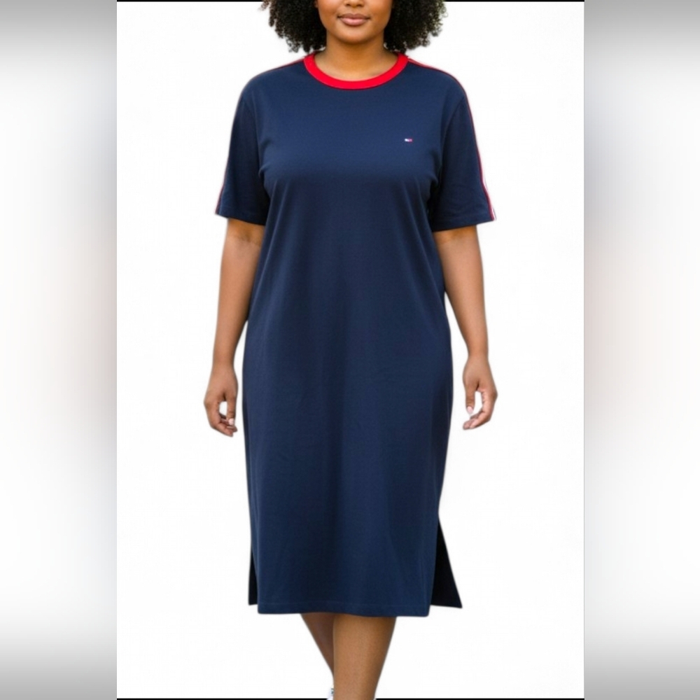 TOMMY HILFIGER NWT T SHIRT DRESS